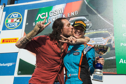 Veloce come il vento: il film con Stefano Accorsi oggi in tutte le sale italiane