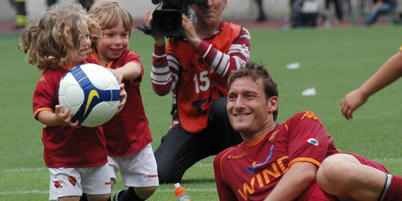 Ilary Blasi lascia le Iene