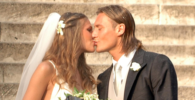 ilary blasi e francesco totti conduttori
