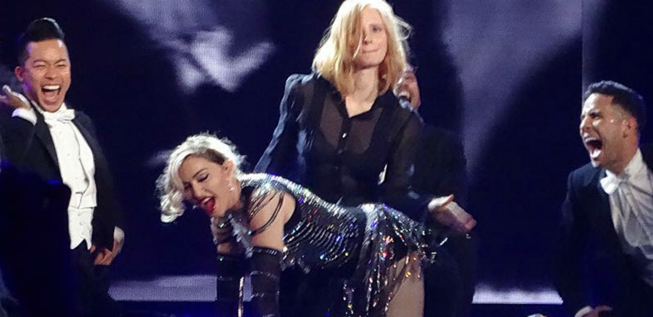 Madonna-sculacciata-02